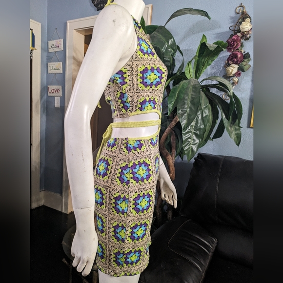 NWT Sexy Multicolor Bodycon Cut Out Halter Mini Dress By Rue21 Sizes Small - Picture 2 of 10